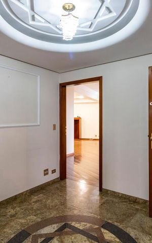 Apartamento à venda com 504m², 5 quartos e 4 vagasHall de entrada