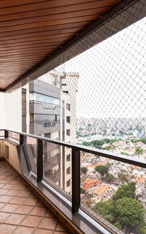 Apartamento à venda com 504m², 5 quartos e 4 vagasVaranda das Suítes 1 e 2
