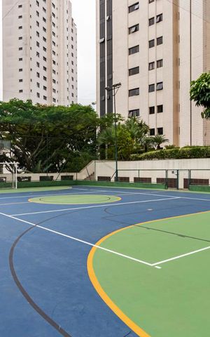 Apartamento à venda com 504m², 5 quartos e 4 vagasÁrea comum - Quadra poliesportiva