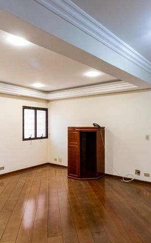 Apartamento à venda com 504m², 5 quartos e 4 vagasSala de TV