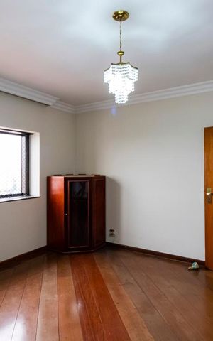 Apartamento à venda com 504m², 5 quartos e 4 vagasQuarto