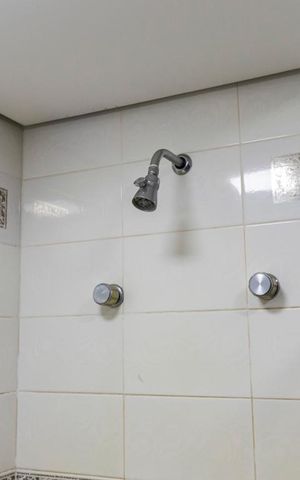Apartamento à venda com 504m², 5 quartos e 4 vagasBanheiro da Suíte 4