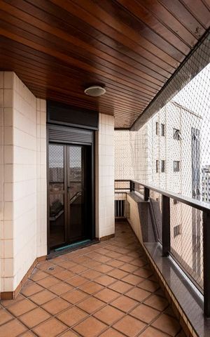 Apartamento à venda com 504m², 5 quartos e 4 vagasVaranda das Suítes 3 e 4