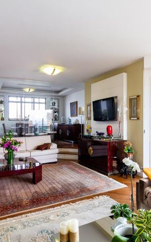 Apartamento à venda com 243m², 2 quartos e 3 vagasSala
