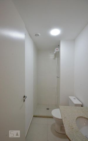 Apartamento à venda com 38m², 2 quartos e sem vaga Apartamento à venda com 38m², 2 quartos e sem vagaBanheiro