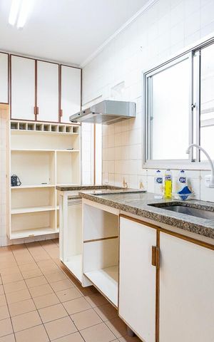 Apartamento à venda com 120m², 3 quartos e 2 vagasCozinha