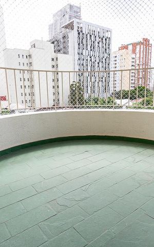 Apartamento à venda com 120m², 3 quartos e 2 vagasVaranda