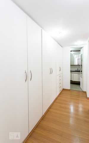 Apartamento à venda com 120m², 3 quartos e 2 vagasCloset