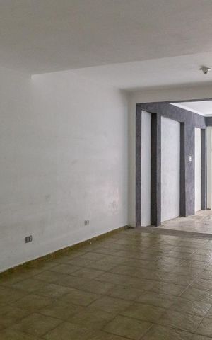 Casa para alugar com 320m², 3 quartos e 1 vaga Casa para alugar com 320m², 3 quartos e 1 vagaSala