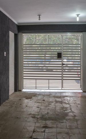 Casa para alugar com 320m², 3 quartos e 1 vaga Casa para alugar com 320m², 3 quartos e 1 vagaGaragem