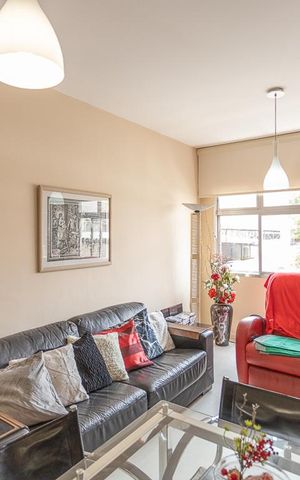 Apartamento à venda com 80m², 2 quartos e 1 vagaSala