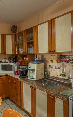 Apartamento à venda com 80m², 2 quartos e 1 vagaCozinha