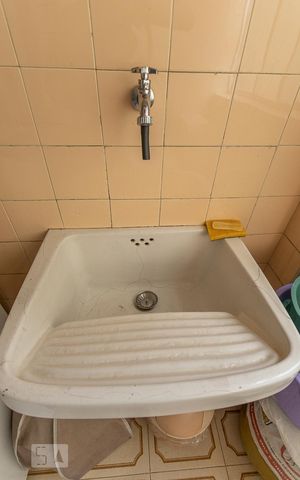 Apartamento à venda com 80m², 2 quartos e 1 vagaÁrea de Serviço