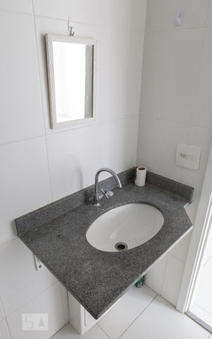 Apartamento à venda com 31m², 1 quarto e sem vaga Apartamento à venda com 31m², 1 quarto e sem vagaBanheiro