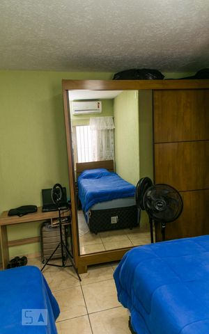 Casa à venda com 190m², 3 quartos e 2 vagas Casa à venda com 190m², 3 quartos e 2 vagasSuíte