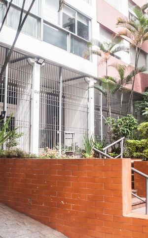 Apartamento à venda com 150m², 3 quartos e 1 vaga Apartamento à venda com 150m², 3 quartos e 1 vagaFachada do bloco