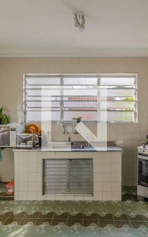 Casa à venda com 270m², 3 quartos e 2 vagas Casa à venda com 270m², 3 quartos e 2 vagasCozinha