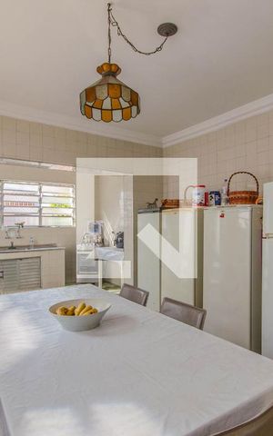 Casa à venda com 270m², 3 quartos e 2 vagas Casa à venda com 270m², 3 quartos e 2 vagasSala de Jantar