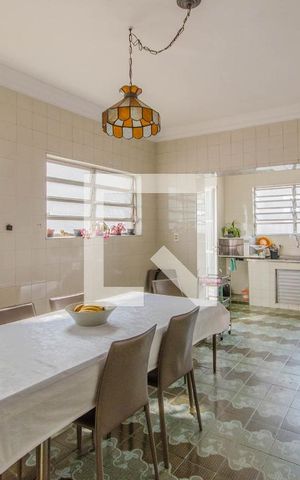Casa à venda com 270m², 3 quartos e 2 vagas Casa à venda com 270m², 3 quartos e 2 vagasSala de Jantar