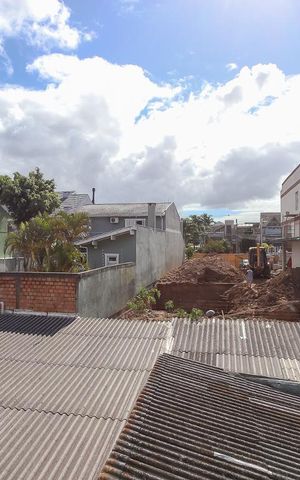 Casa à venda com 430m², 4 quartos e 2 vagas Casa à venda com 430m², 4 quartos e 2 vagasVista do Quarto 2