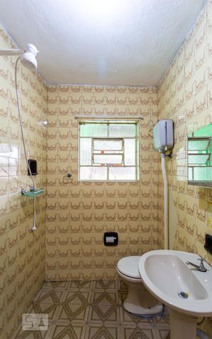 Casa à venda com 50m², 1 quarto e sem vaga Casa à venda com 50m², 1 quarto e sem vagaBanheiro