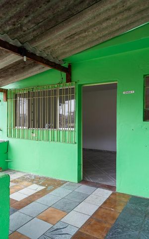 Casa à venda com 50m², 1 quarto e sem vaga Casa à venda com 50m², 1 quarto e sem vagaFachada