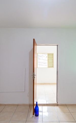 Casa à venda com 50m², 1 quarto e sem vaga Casa à venda com 50m², 1 quarto e sem vagaSala