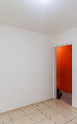 Casa à venda com 50m², 1 quarto e sem vaga Casa à venda com 50m², 1 quarto e sem vagaSala