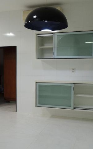 Apartamento para alugar com 180m², 4 quartos e 3 vagasCozinha - Armários