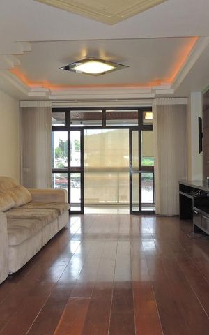 Apartamento para alugar com 180m², 4 quartos e 3 vagasSala