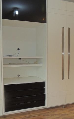 Apartamento para alugar com 180m², 4 quartos e 3 vagasQuarto 3 - Armários