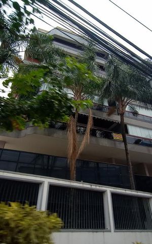 Apartamento para alugar com 180m², 4 quartos e 3 vagas Apartamento para alugar com 180m², 4 quartos e 3 vagasFachada do Prédio