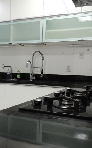 Apartamento para alugar com 180m², 4 quartos e 3 vagasCozinha - Armários