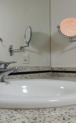 Apartamento para alugar com 180m², 4 quartos e 3 vagasBanheiro da Suíte 2