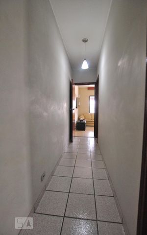 Casa à venda com 280m², 5 quartos e 6 vagasCorredor