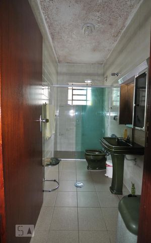 Casa à venda com 280m², 5 quartos e 6 vagasBanheiro