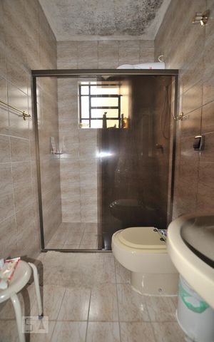 Casa à venda com 280m², 5 quartos e 6 vagasQuarto 2 - Suíte