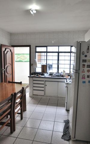 Casa à venda com 280m², 5 quartos e 6 vagasCozinha