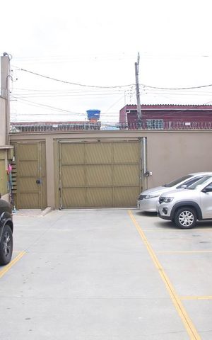 Casa de condomínio à venda com 60m², 2 quartos e 1 vagaGaragem