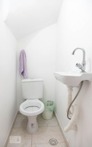 Casa de condomínio à venda com 60m², 2 quartos e 1 vagaLavabo