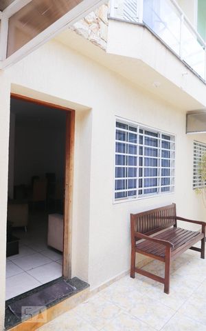 Casa de condomínio à venda com 60m², 2 quartos e 1 vagaEntrada