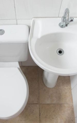 Casa de condomínio à venda com 60m², 2 quartos e 1 vagaBanheiro Suíte 1
