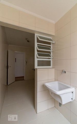 Apartamento para alugar com 67m², 3 quartos e 1 vagaÁrea de serviço