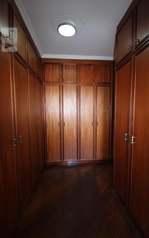 Apartamento para alugar com 256m², 4 quartos e 3 vagasQuarto 2