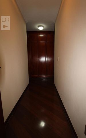 Apartamento para alugar com 256m², 4 quartos e 3 vagasCorredor