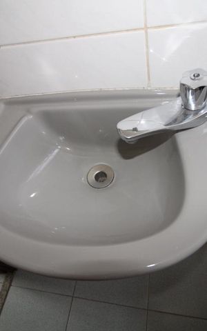 Apartamento para alugar com 256m², 4 quartos e 3 vagasBanheiro de Serviço