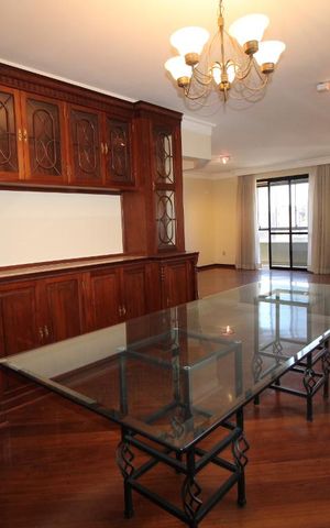 Apartamento para alugar com 256m², 4 quartos e 3 vagasSala de Jantar