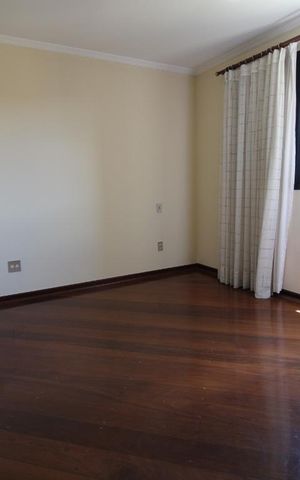 Apartamento para alugar com 256m², 4 quartos e 3 vagasQuarto 2