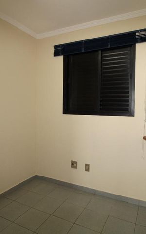 Apartamento para alugar com 256m², 4 quartos e 3 vagasQuarto de Serviço