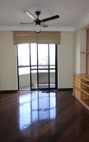 Apartamento para alugar com 256m², 4 quartos e 3 vagasSala de TV